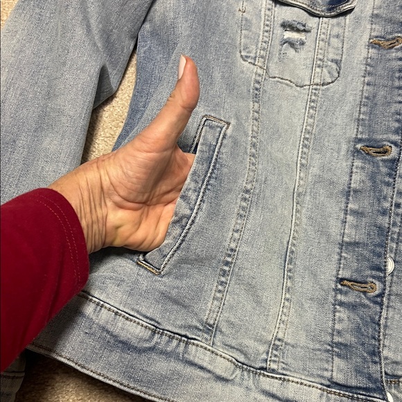 Denim Jacket Light Wash Distressed - Picture 4 of 12